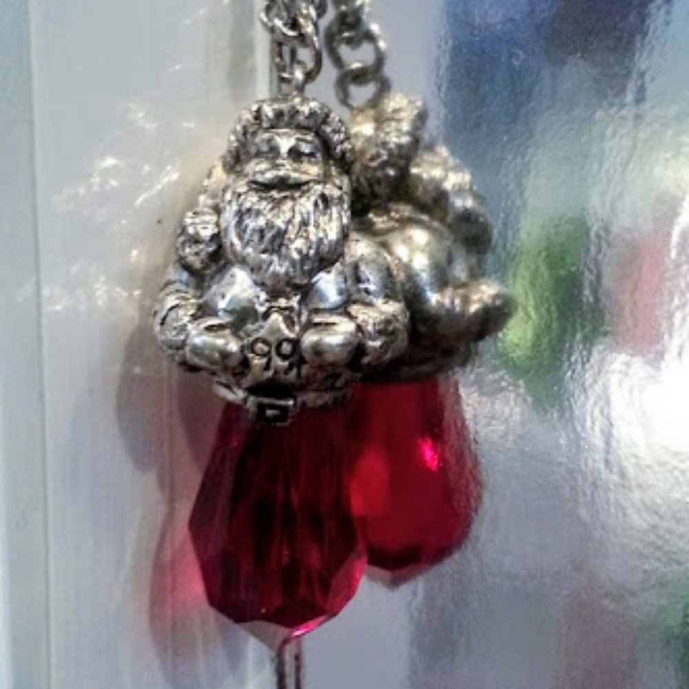 Vintage 1999 Santa Claus red crystal pendant necklace